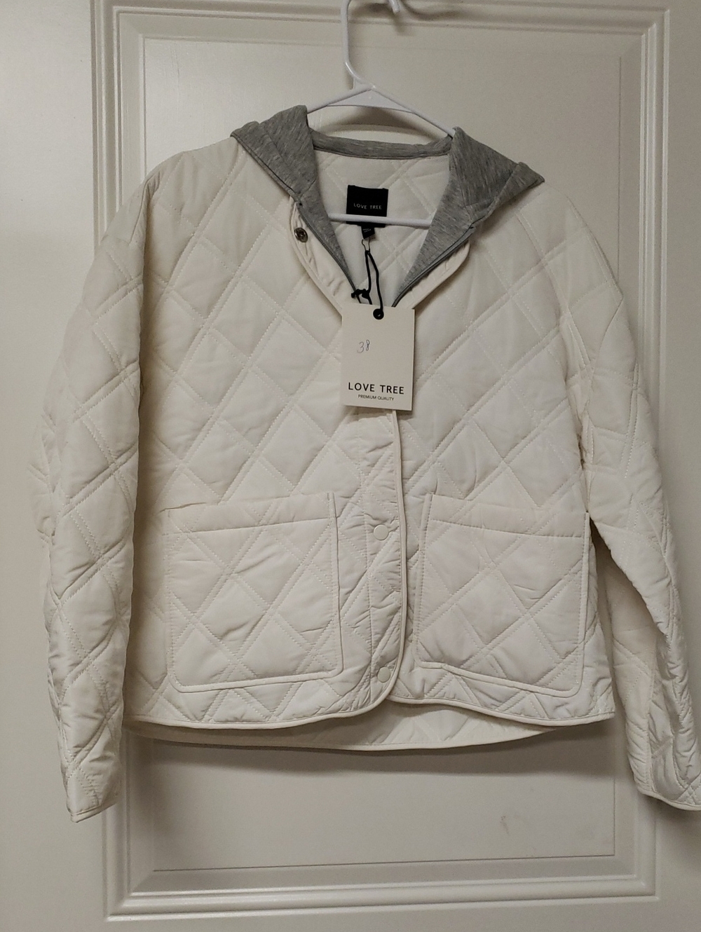 Love Tree Cream Quilted Jacket with Gray Hood Lining NWT Small